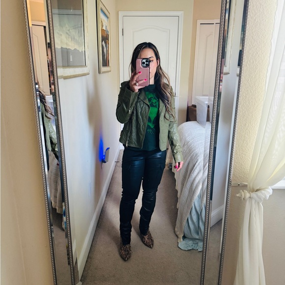 J Brand 💯 percent Lamb Leather Skinny Pants Gold Hardware Size 26 - Picture 15 of 17